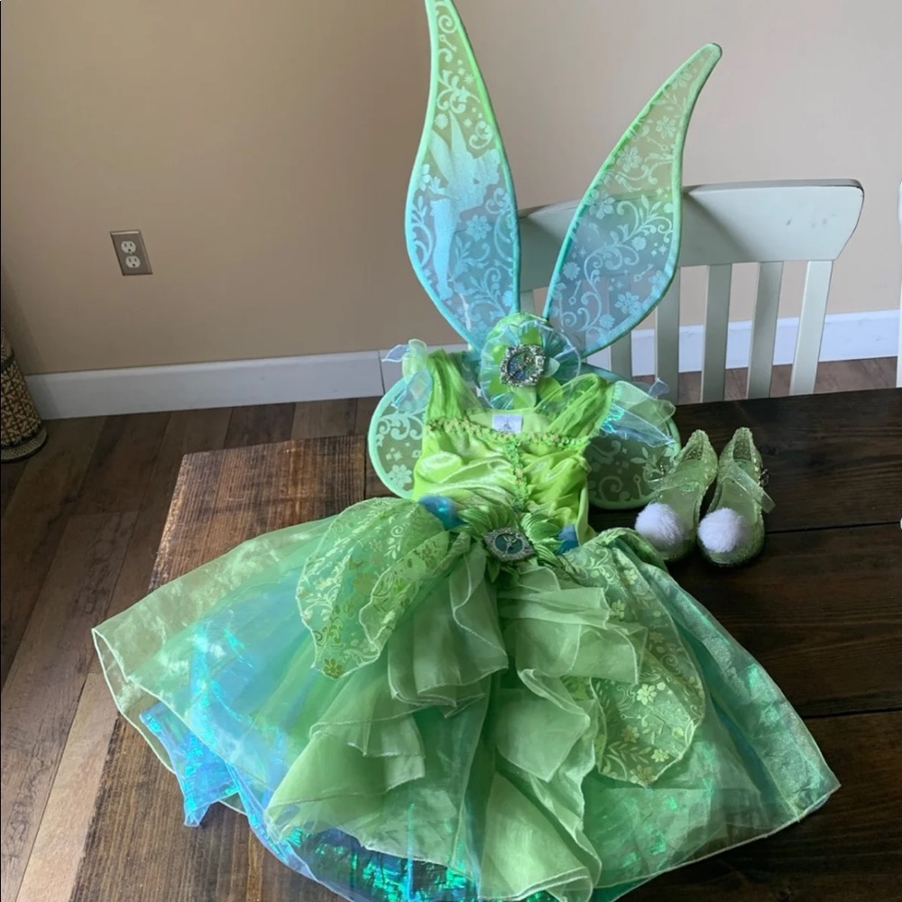 Disney Store Tinkerbell set with flashing wings